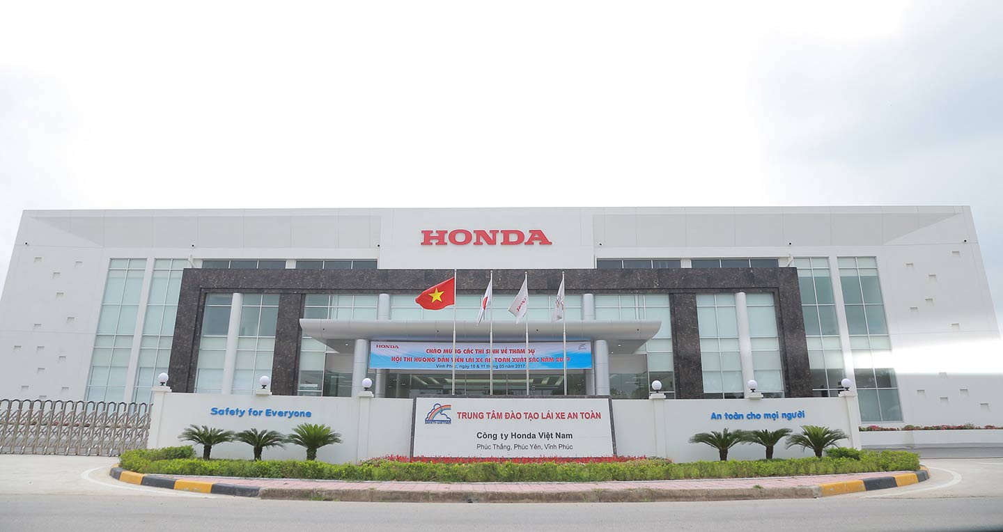 Doanh số bán ôtô và xe máy của Honda Việt Nam tăng giảm trái chiều  ÔtôXe  máy  Vietnam VietnamPlus